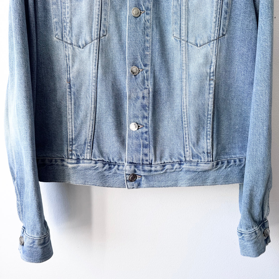 Gucci By Tom Ford 2000’s Light Blue Washed Distressed Denim Trucker Jacket
