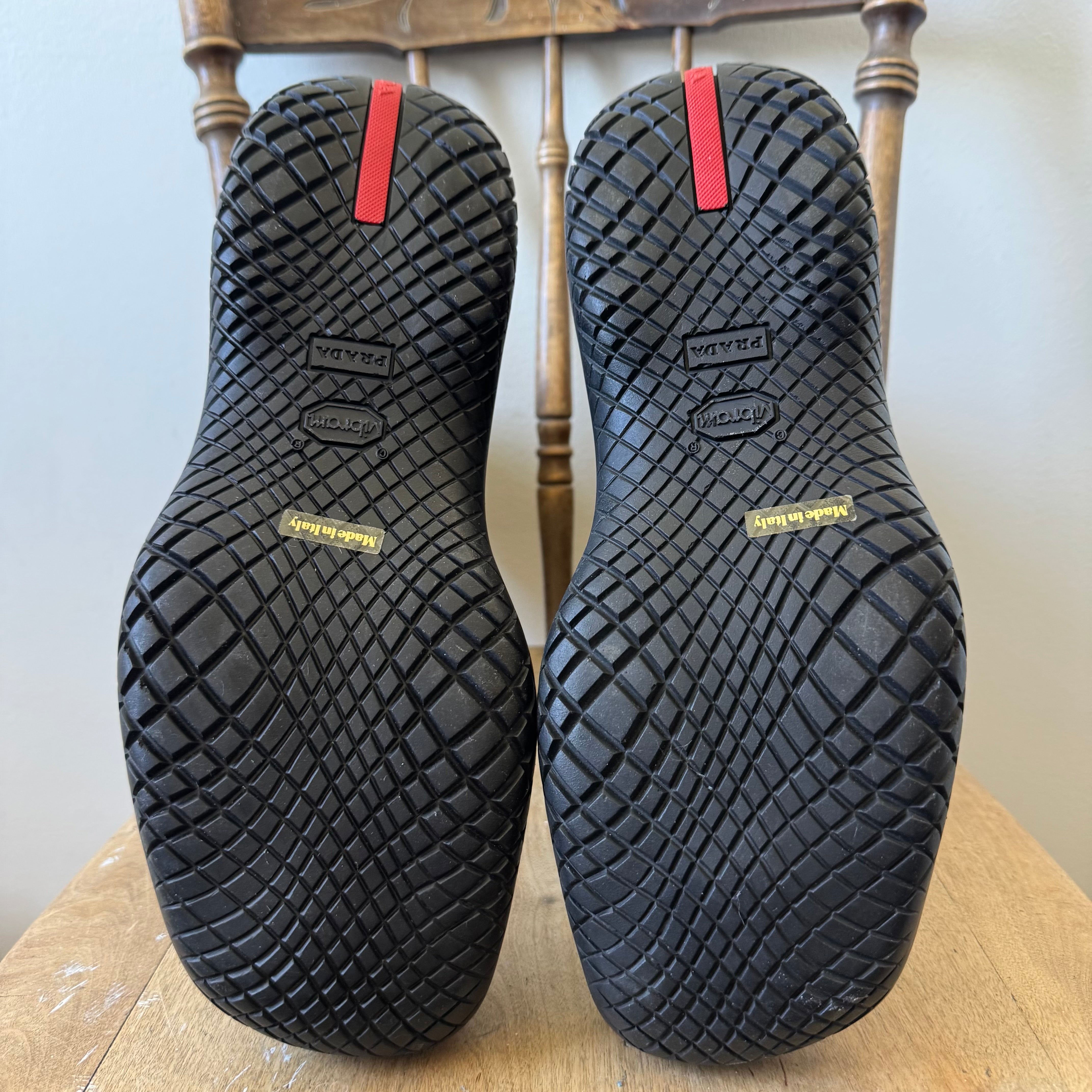 Prada FW1999 Vibram Leather Toggle Boots – Recollected Sweden