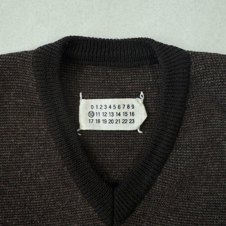 AW2000 Martin Margiela Brown Knitted Wool Vest