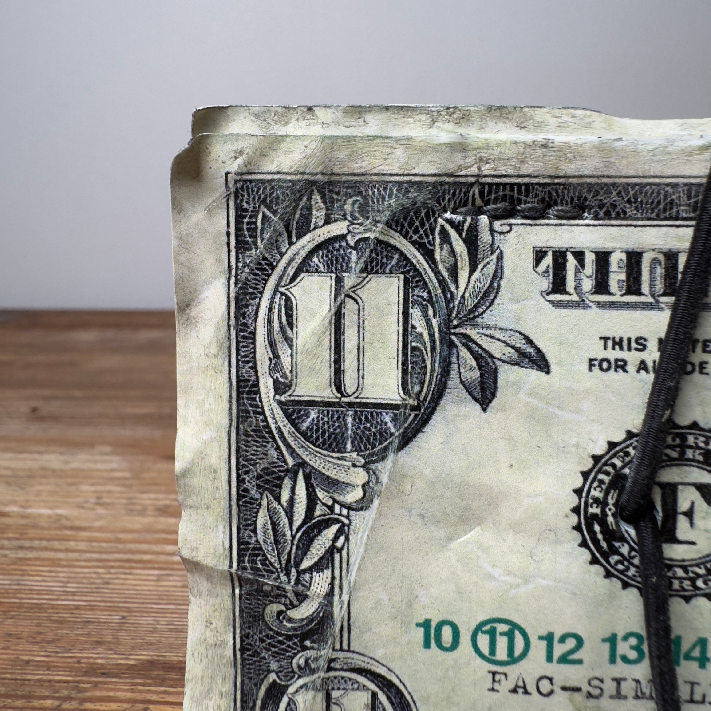 花ゆう様 Martin Margiela | 50 Pound Coin Wal Maison Martin Margiela, S/S 2008 50 Pound Bifold Wallet - LA NAUSÉE